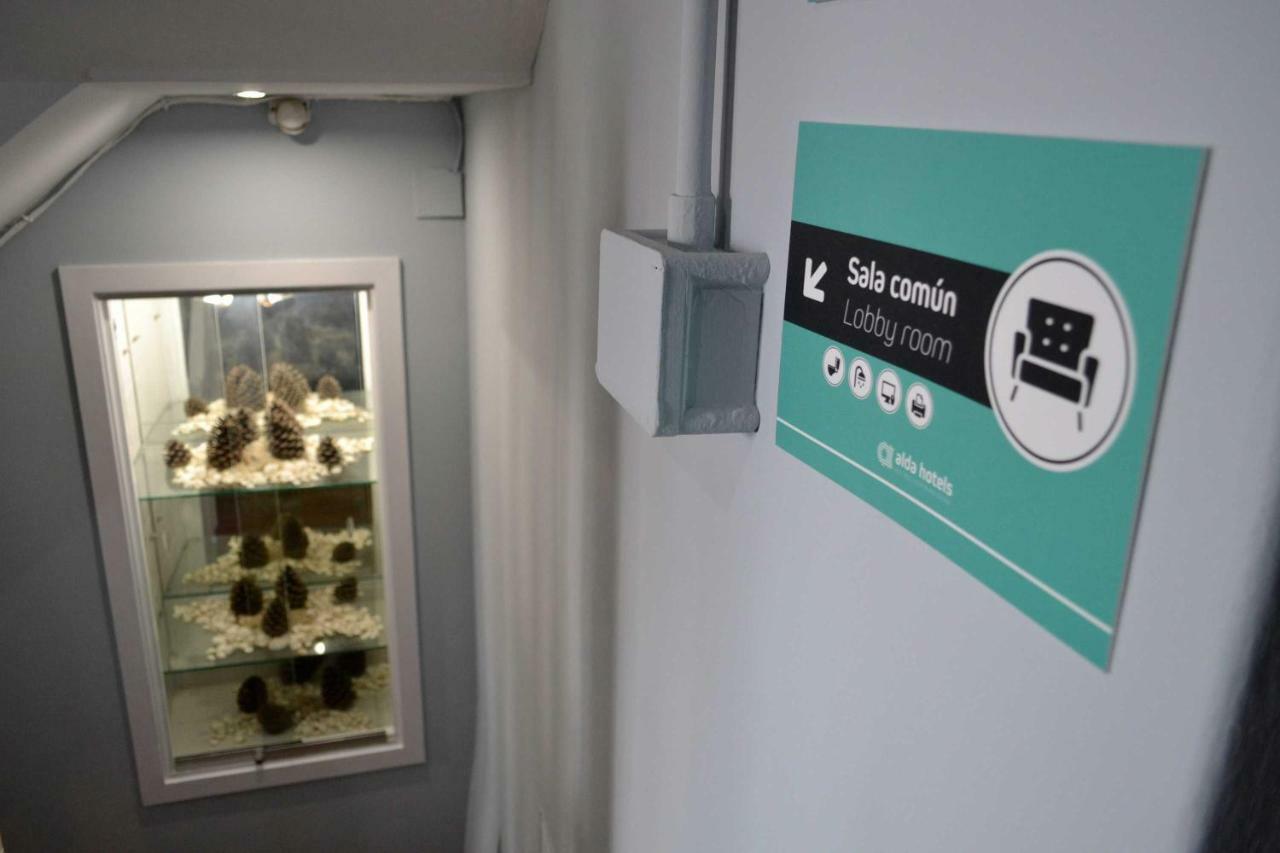 Albergue O Fogar De Teodomiro سانتياغو دي كومبوستيلا المظهر الخارجي الصورة
